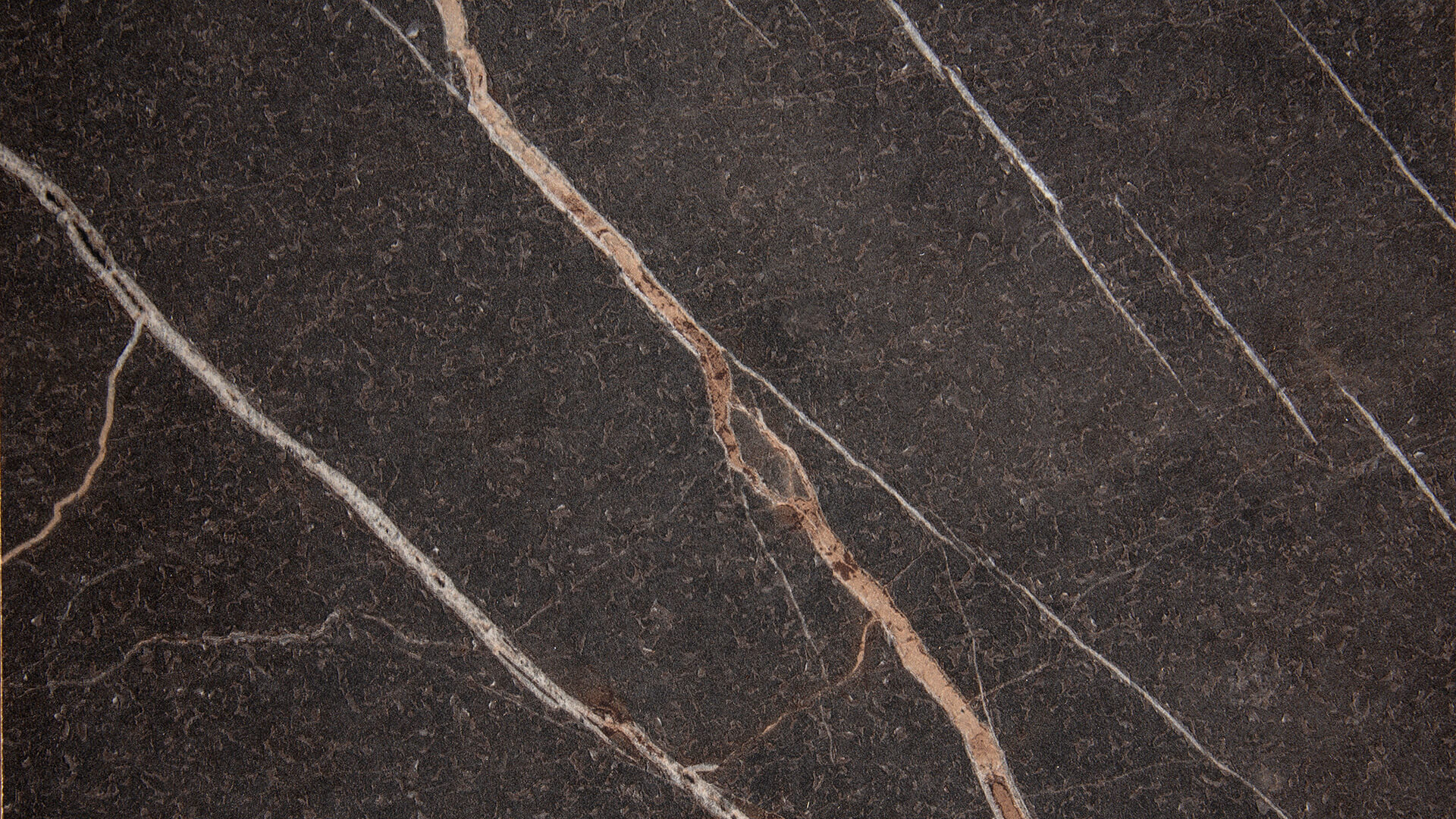 3446_Arpa_Pulpis-Dark_Stones_Kèr_mdcdgj (1)