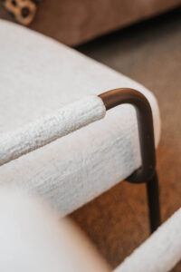 Fauteuil met of zonder armleuning kiezen voor comfort en stijl in elke ruimte