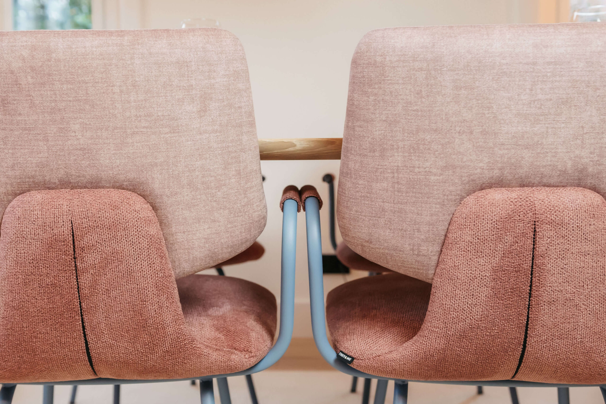 Interieurtrend 2025- Burgundy brengt warmte en luxe in huis 02 (1)