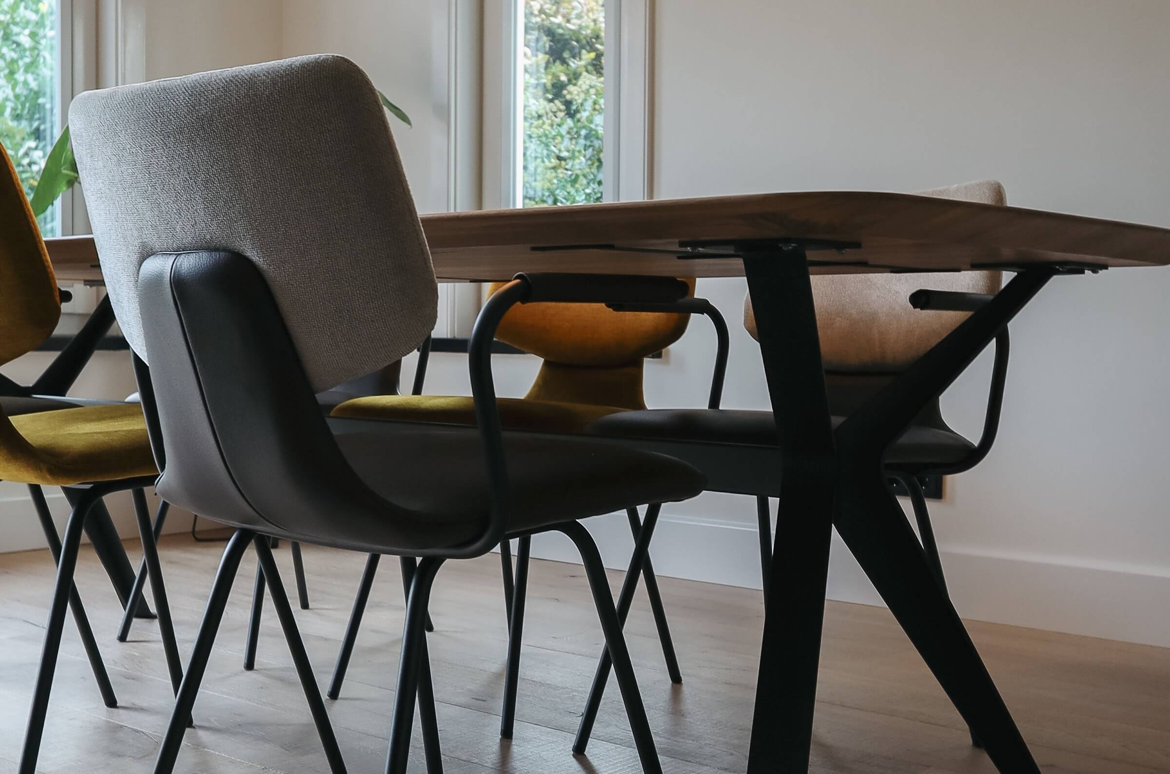 De verborgen balans- hoe tafelpoten je eettafel maken of kraken 02 (1)