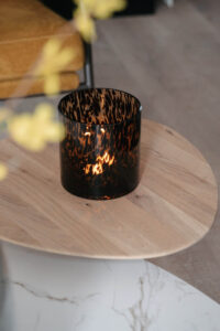 Salontafels onder schuine daken- slimme oplossingen voor zolderkamers