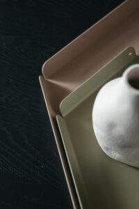 Creëer magie aan tafel met lantaarns en kaarslicht