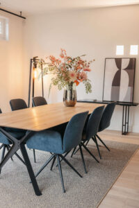 De onzichtbare klik tussen je stoel en eettafel 02 (1)