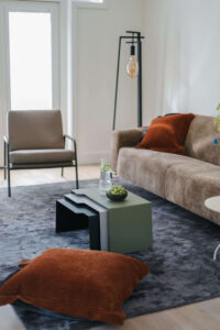 Ruimtebesparende hoekoplossingen voor smalle woonkamers (1)