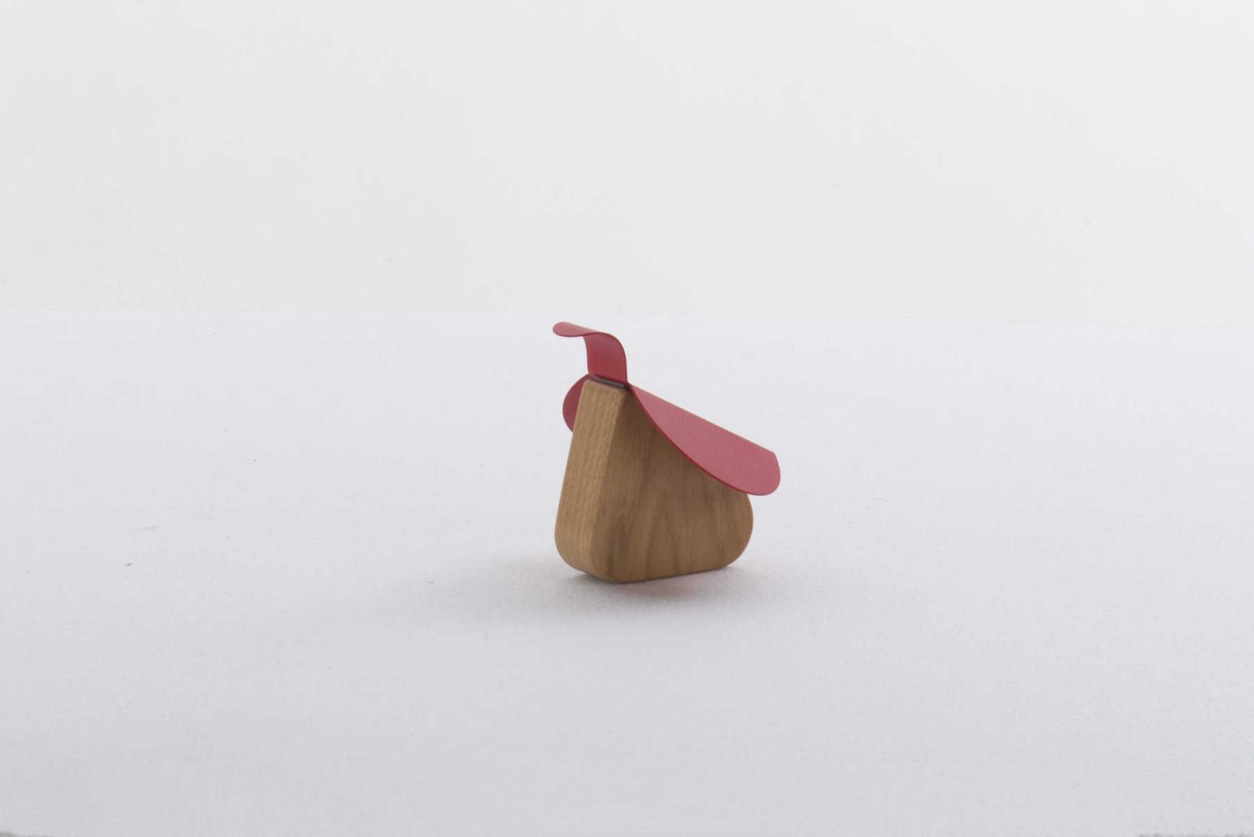 Birdies_klein- eiken lak in combinatie met RAL3002 carmine red
