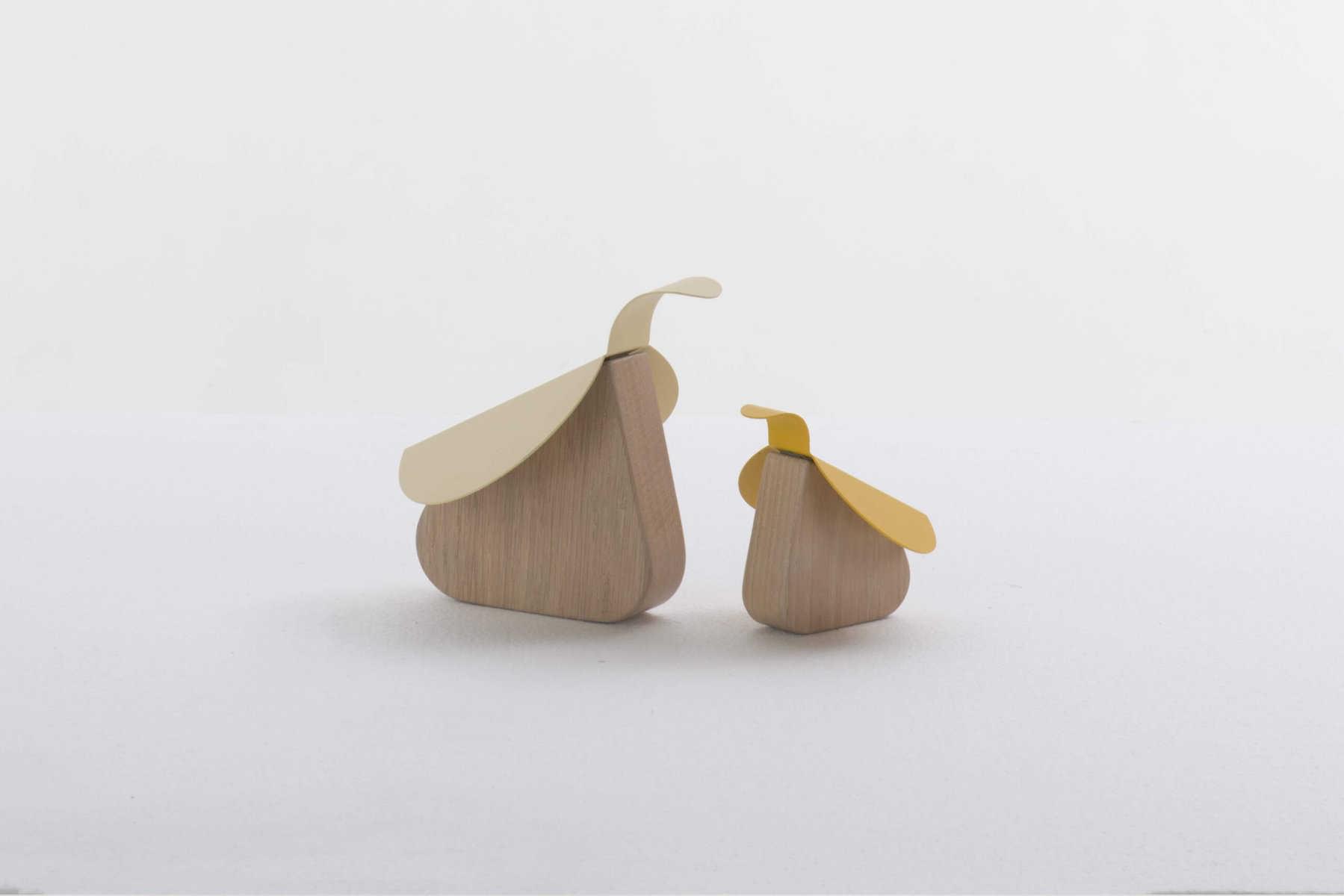 Birdies_klein- eiken white wash in combinatie met RAL1032 broom yellow, groot- eiken white wash in combinatie met RAL1014 ivory